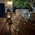 Traditional Stone House - Tarabados Tinos Kámbos