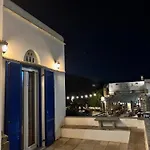 Traditional Stone House - Tarabados Tinos * Kámbos