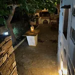Apartamento Traditional Stone House - Tarabados Tinos Kámbos