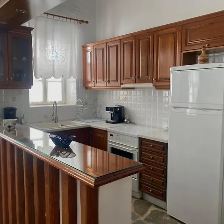 Traditional Stone House - Tarabados Tinos Apartament Kámbos