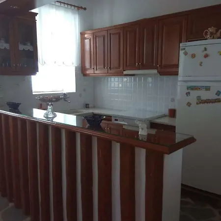 Traditional Stone House - Tarabados Tinos Apartment *