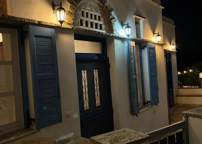 Traditional Stone House - Tarabados Tinos *