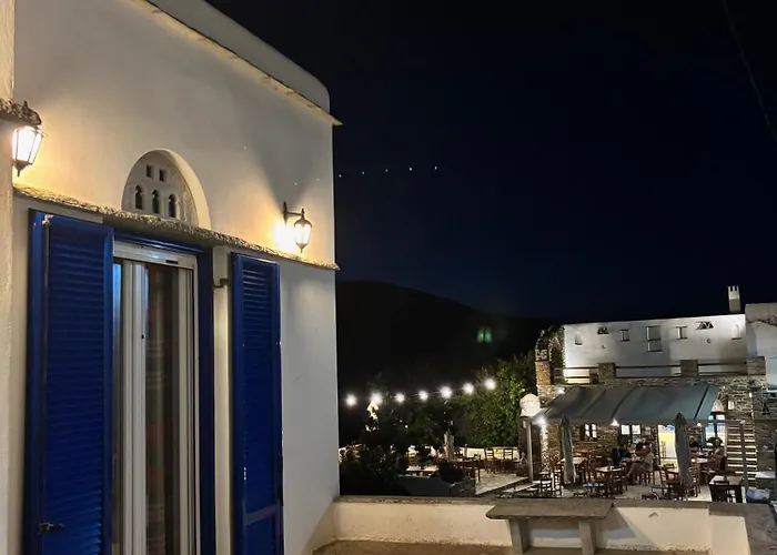 Traditional Stone House - Tarabados Tinos * Kámbos